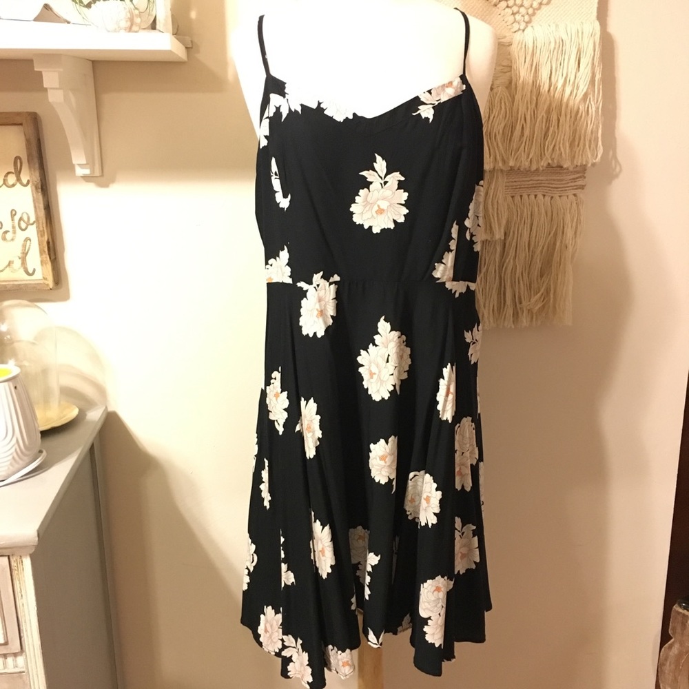 NWT Black floral XL Old Navy dress